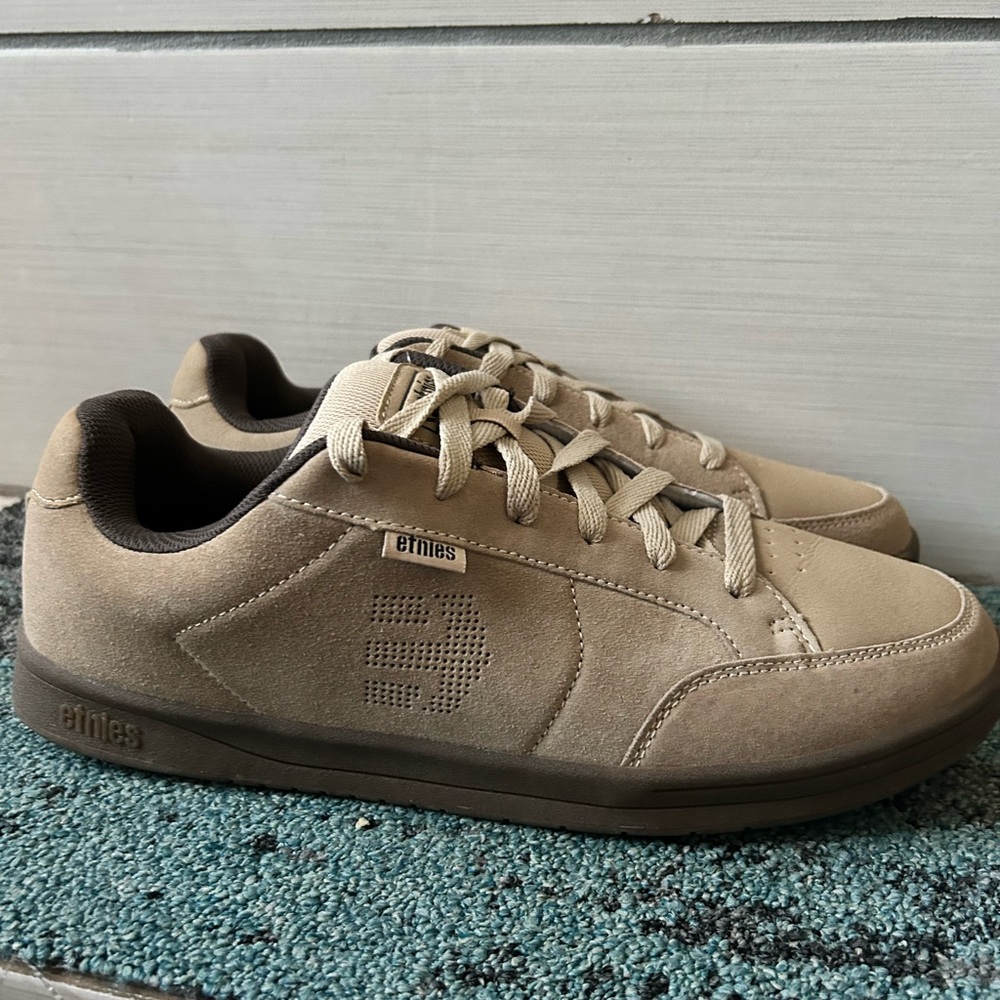 Etnies Sneakers